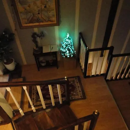 Mirage Bed and Breakfast 3*