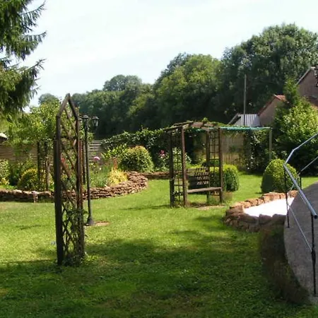 Mirage Bed and Breakfast 3*